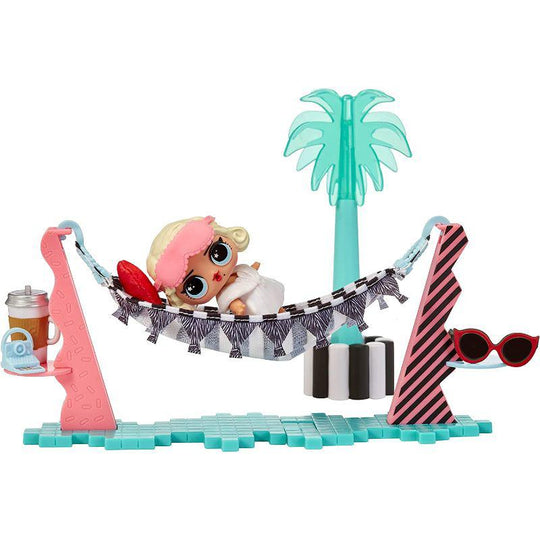 LOL Surprise OMG House of Surprises Vacay Lounge Playset