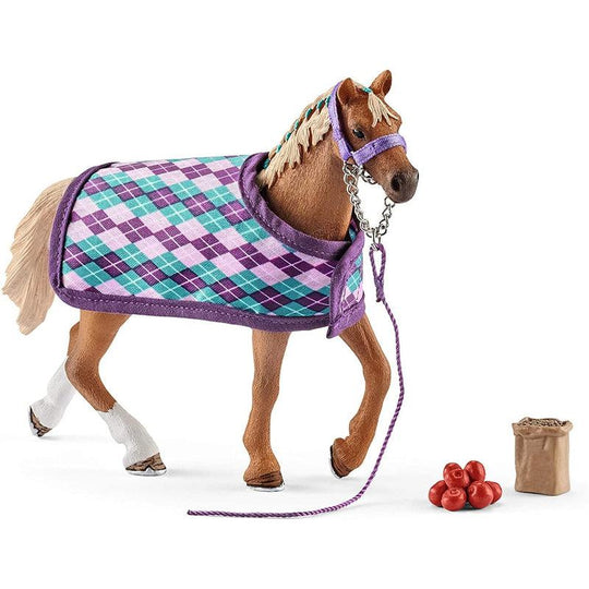 Schleich Horse Club English Thoroughbred with Blanket, Multicolour